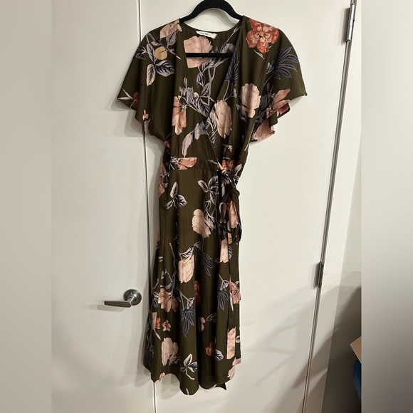MOD REF MARIA OLIVIA FLORAL WRAP DRESS - Picture 6 of 9